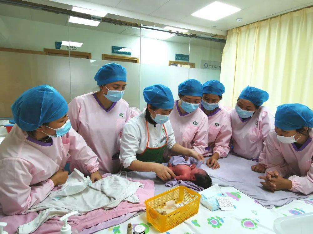 安新县妇婴监护型护送